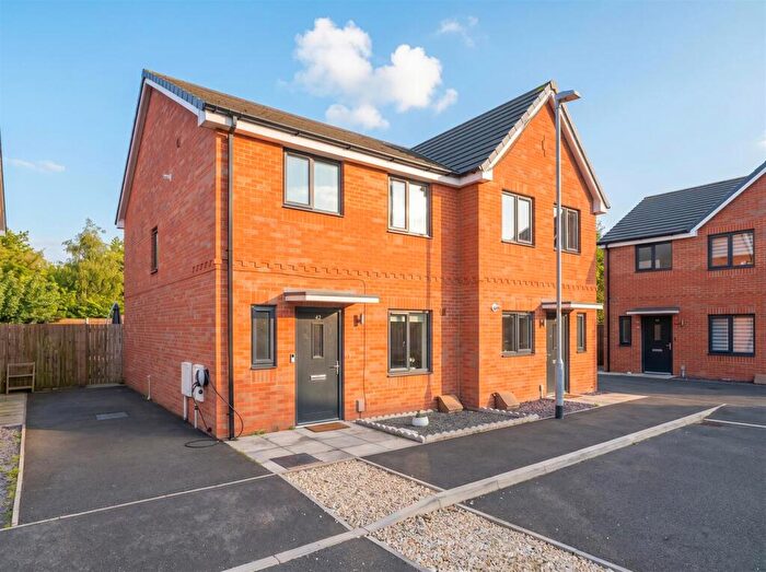 3 Bedroom Semi-Detached House For Sale In Arley Street, Little Hulton, Manchester, M38