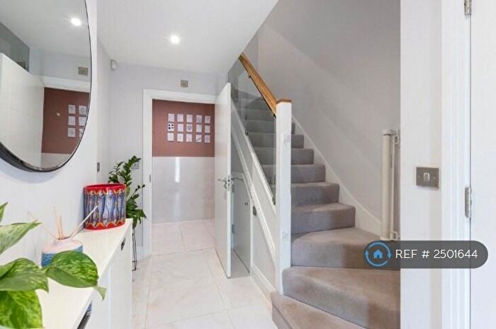 4 Bedroom Terraced House To Rent In Faren Terrace, Mitcham, CR4