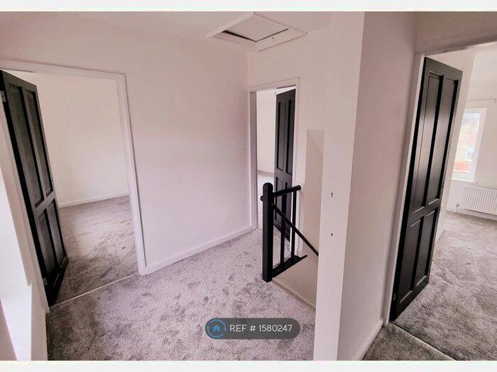 3 Bedroom Terraced House To Rent In Grange Field Avenue, Doncaster, DN11