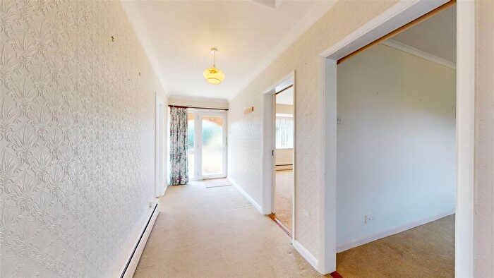 2 Bedroom Detached Bungalow For Sale In Fane Close, Stamford, PE9