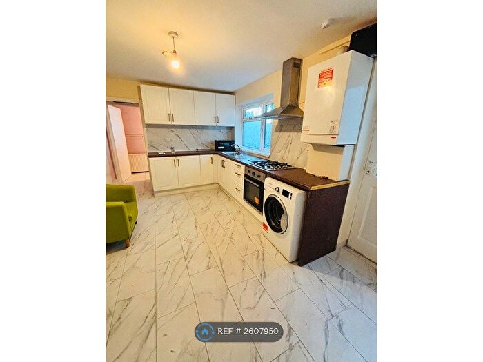 1 Bedroom Flat To Rent In Forest Gate, London, E7
