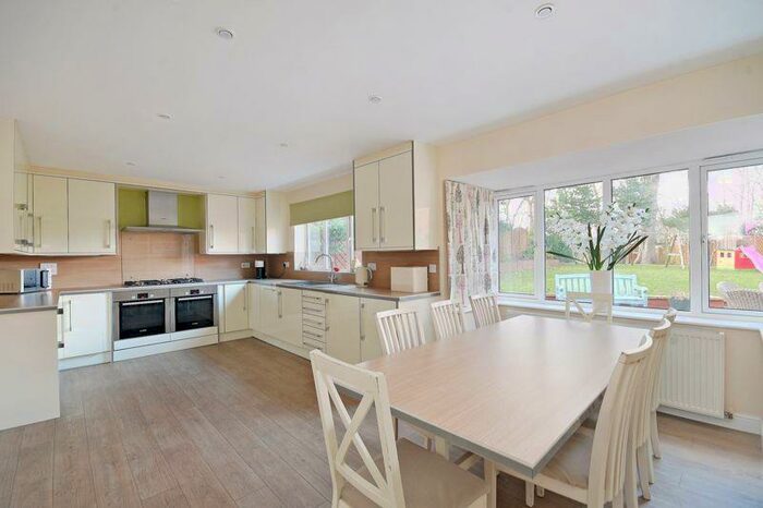 5 Bedroom Detached House For Sale In Pickard Crescent, Richmond, Sheffield, S13