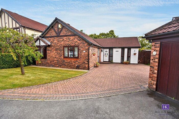4 Bedroom Detached Bungalow For Sale In Ward Close, Westbrook, WA5