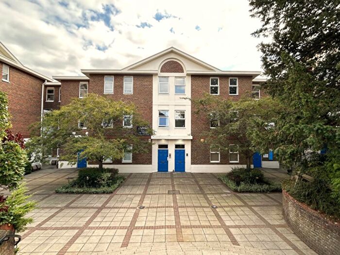 1 Bedroom Apartment For Sale In Heath Square, Boltro Road, RH16