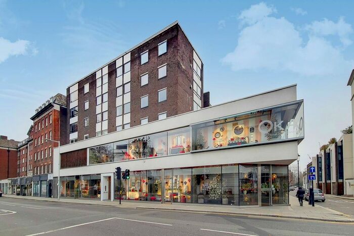 2 Bedroom Flat To Rent In Fulham Road, Chelsea, London, SW3