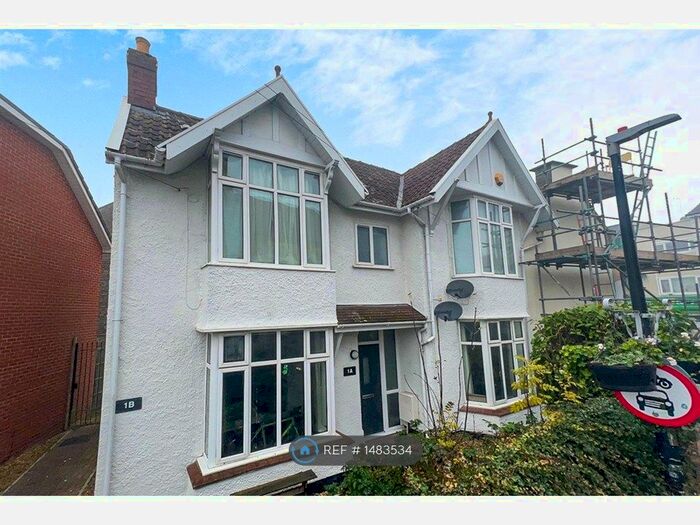 1 Bedroom Flat To Rent In Kingswood, Bristol, BS15