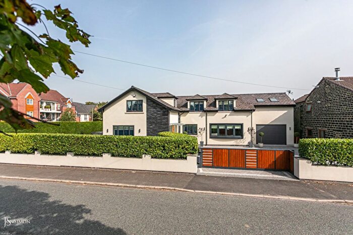 5 Bedroom Detached House For Sale In Brandlesholme Road, Greenmount, Bury, BL8