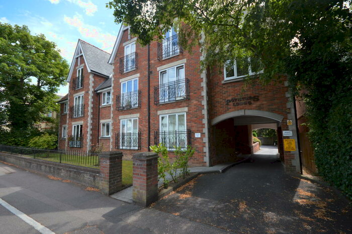 2 Bedroom Flat To Rent In Poynters Lodge, Cambridge, CB4