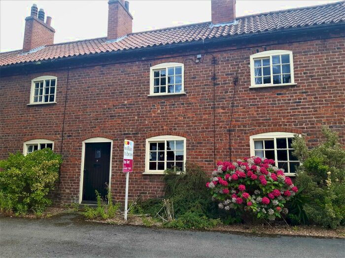 2 Bedroom Terraced House To Rent In Doncaster Road, Bawtry, Doncaster, DN10