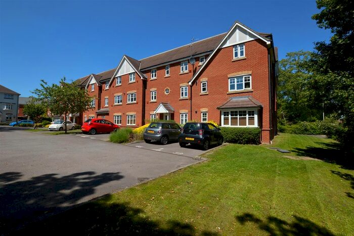 2 Bedroom Flat To Rent In Perigee, Shinfield, Reading, RG2