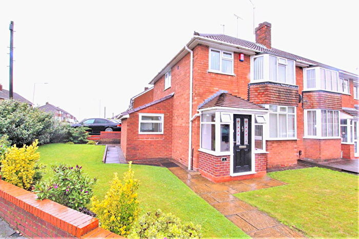 3 Bedroom Semi Detached House For Sale In Eastleigh, Northway, DY3