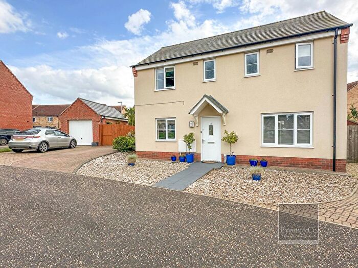 3 Bedroom Detached House For Sale In Liz Jones Way, Aylsham, NR11