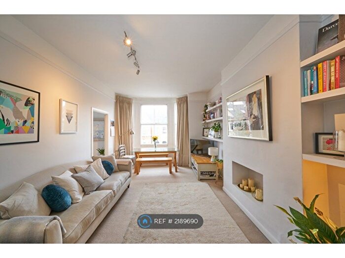 2 Bedroom Flat To Rent In Cautley Avenue, Clapham, SW4