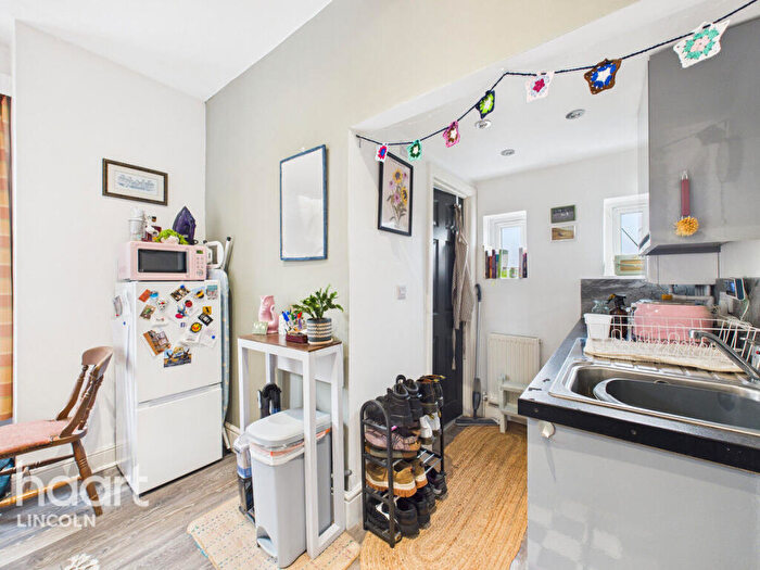 4 Bedroom Terraced House For Sale In Monks Road, Lincoln, LN2