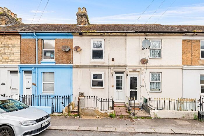 3 Bedroom Terraced House For Sale In Clarendon Place, Dover, CT17