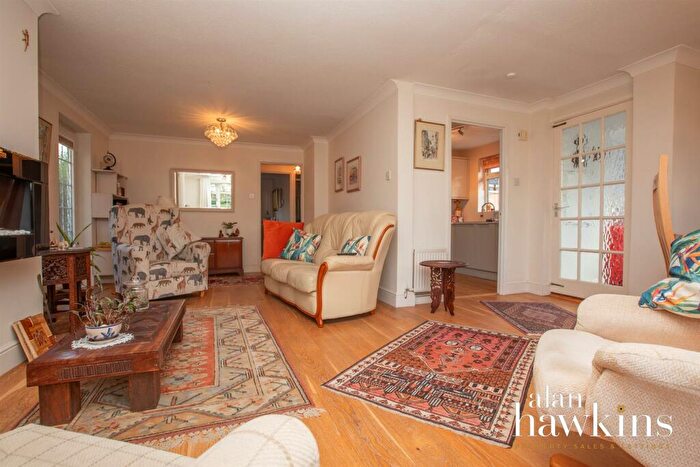 2 Bedroom Detached Bungalow For Sale In Kingsley Avenue, Royal Wootton Bassett, SN4