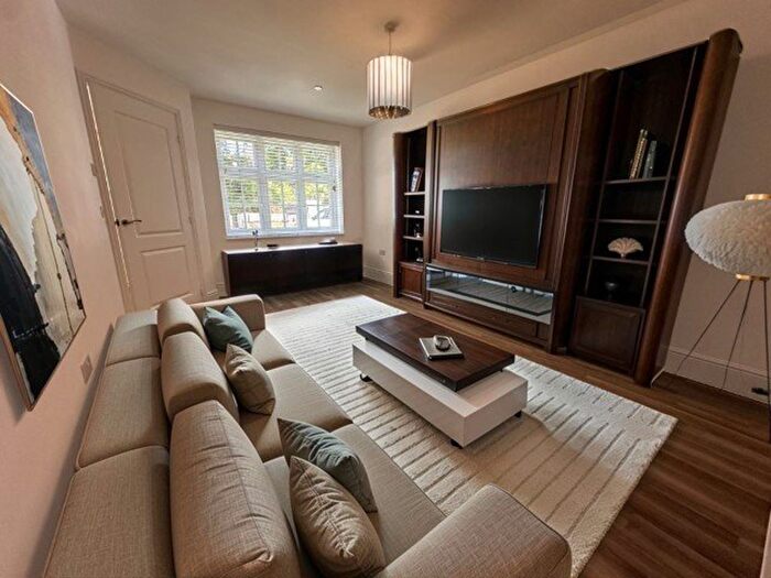 4 Bedroom Property To Rent In Queens Road, Newport, NP20
