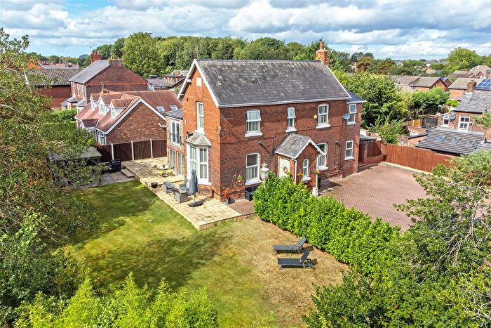 4 Bedroom Detached House For Sale In Chapel Road, Penketh, Warrington, WA5