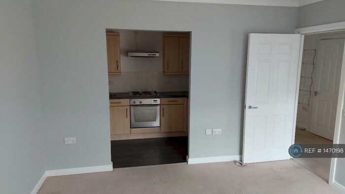 1 Bedroom Flat To Rent In Richmond Court, Fleet, GU51