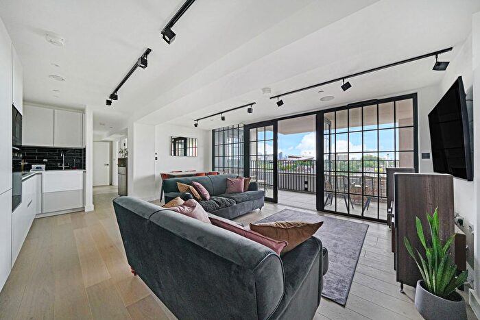 2 Bedroom Flat To Rent In New Tannery Way, Bermondsey, SE1