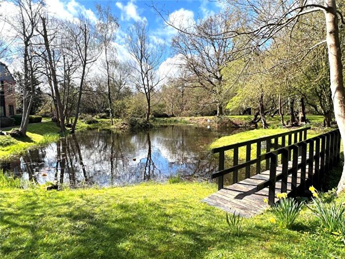2 Bedroom Apartment To Rent In Stanbury Gate, Spencers Wood, Reading, Berkshire, RG7