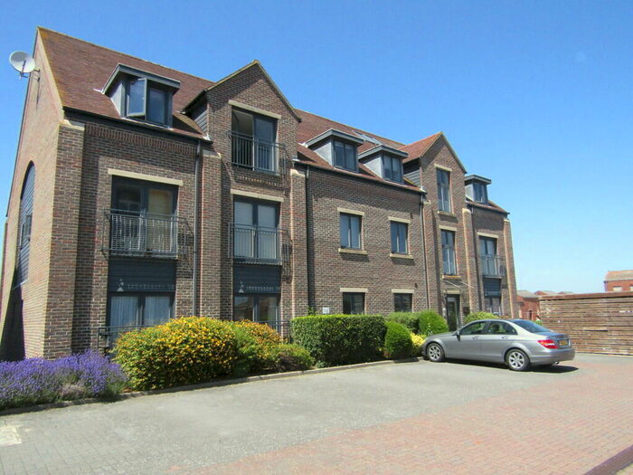 2 Bedroom Apartment To Rent In Priddys Hard, Gosport, PO12