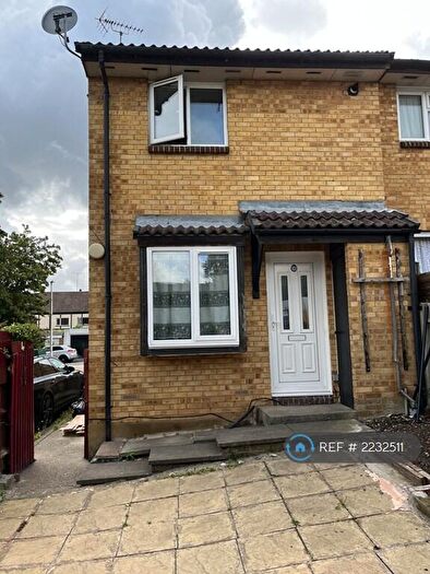 1 Bedroom Terraced House To Rent In Alfred Close, Chatham, ME4