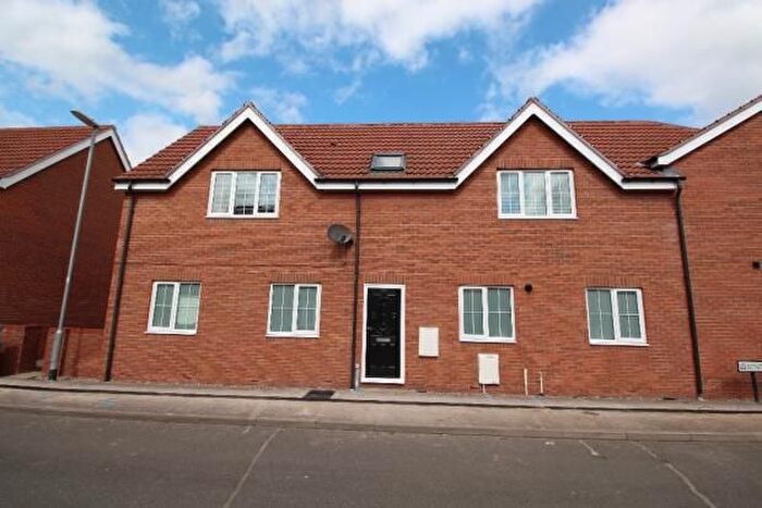 2 Bedroom Flat To Rent In Kingfisher Drive, Wombwell, Barnsley, S73