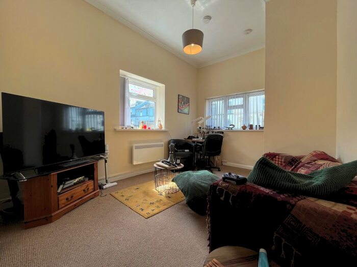 1 Bedroom Terraced House To Rent In Woodville Road, Cathays, CF24