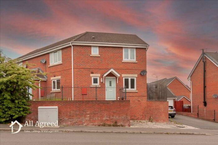 2 Bedroom Apartment To Rent In Charnos Street, Ilkeston, DE7