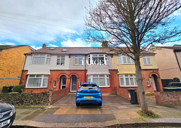 3 Bedroom Terraced House To Rent In Forest Road, Enfield, EN3