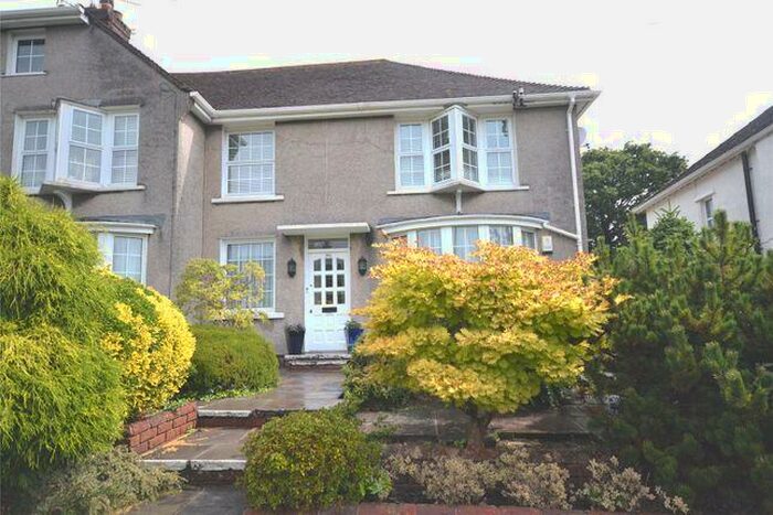 2 Bedroom Flat To Rent In Cyncoed Road, Cardiff, CF23