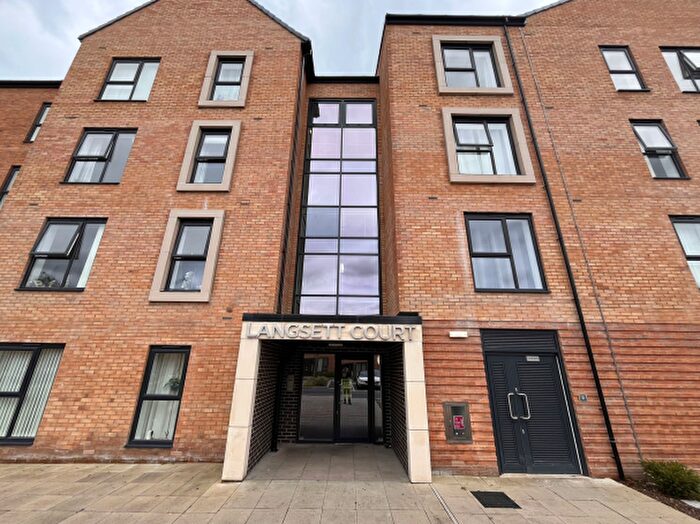 2 Bedroom Property To Rent In Hemingfield Grove, Warrington, WA5