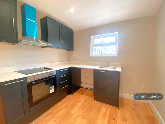 1 Bedroom Bungalow To Rent In Connect Lane, London, IG6