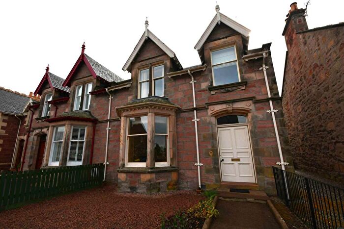 4 Bedroom Semi-Detached House To Rent In Beaufort Road, Inverness, IV2