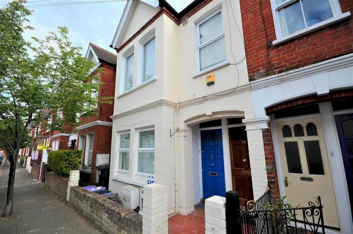 2 Bedroom Maisonette To Rent In Boyd Road, Colliers Wood, London SW19