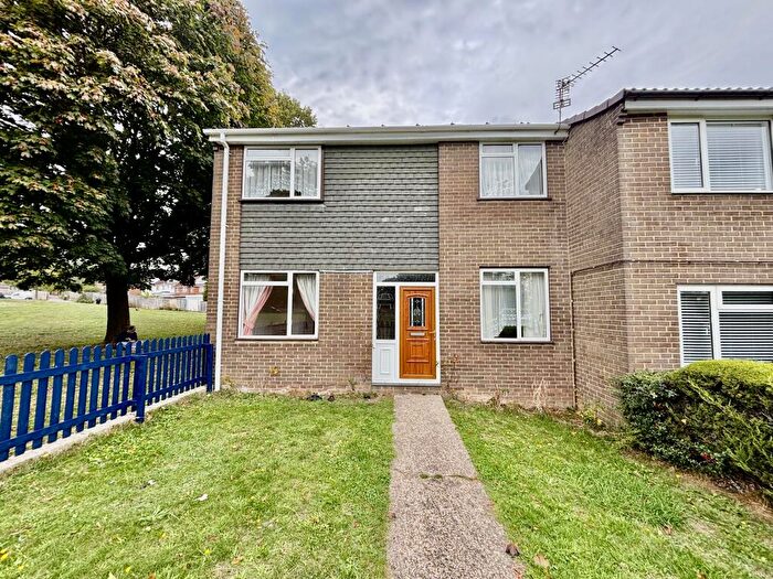 2 Bedroom House To Rent In Mallard Road, BH8