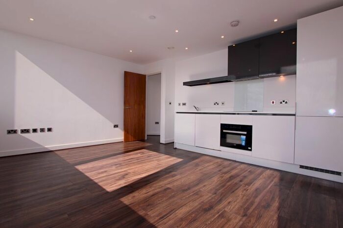 1 Bedroom Flat To Rent In Churchill Way, Basingstoke, RG21