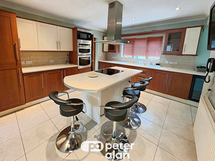 4 Bedroom House To Rent In Park Lane, Tonyrefail, CF39