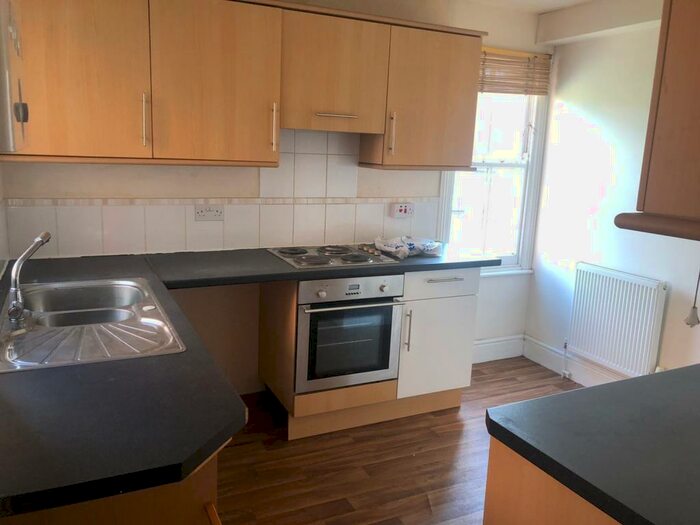 2 Bedroom Apartment To Rent In Temple Street, Llandrindod Wells, LD1