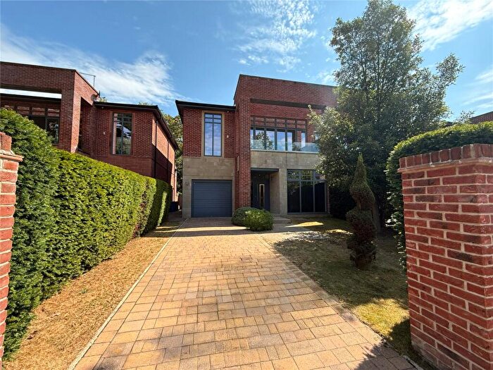 4 Bedroom Semi-Detached House For Sale In Bloomesbury Avenue, Didsbury Village, M20