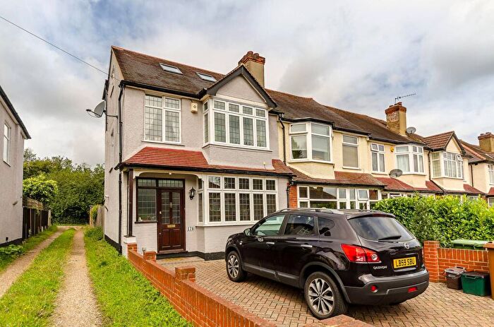 4 Bedroom End Of Terrace House To Rent In Stoneleigh Avenue, Worcester Park, KT4