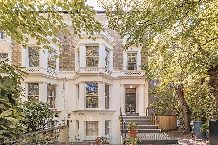 1 Bedroom Flat For Sale In Cambridge Gardens, North Kensington, W10