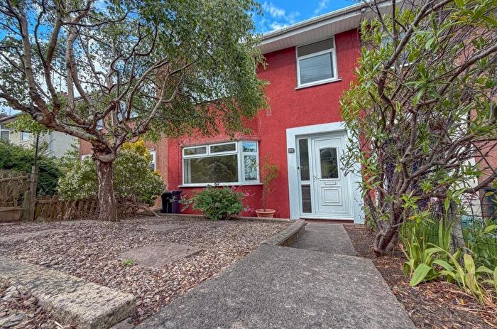 3 Bedroom Terraced House For Sale In Station Road, Kingswood, Bristol, BS15