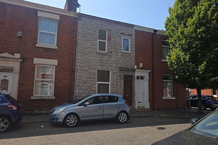 5 Bedroom Terraced House For Sale In St. Stephens Road, Preston, PR1