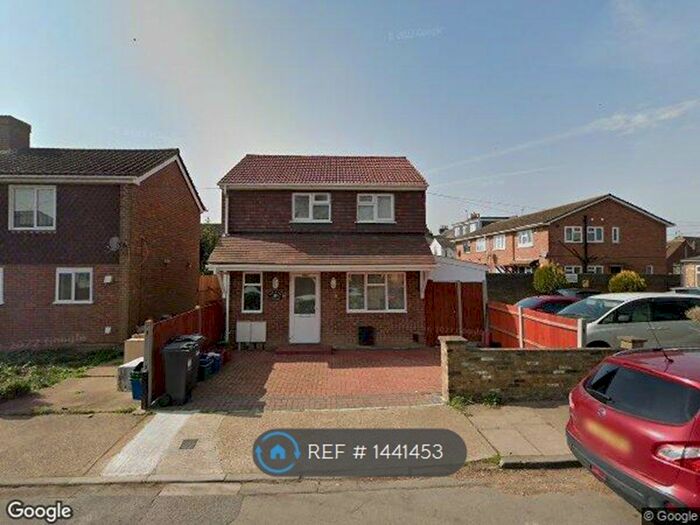 1 Bedroom Flat To Rent In Hatton Road, Feltham, TW14