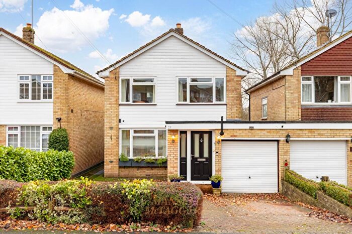 3 Bedroom Semi Detached House For Sale In Chaucer Avenue, East Grinstead, RH19