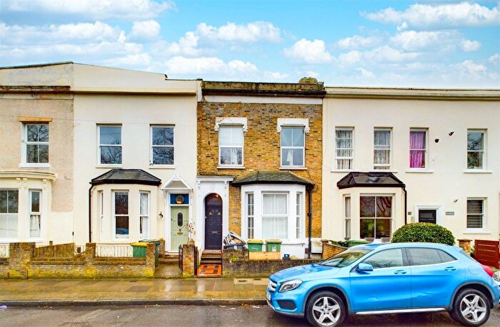 1 Bedroom Flat To Rent In Capel Road, Forest Gate, E7