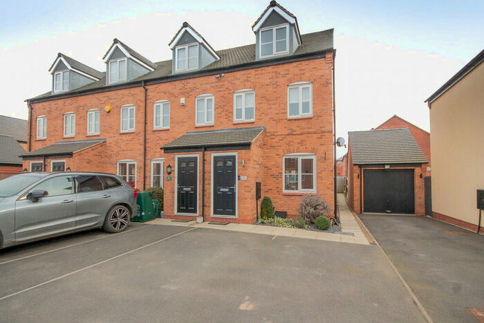 3 Bedroom Semi-Detached House To Rent In Rowton Way, Boulton Moor, Derby, #, DE24