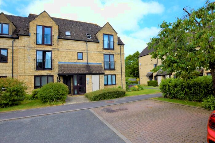 1 Bedroom Flat To Rent In Beechgate, Witney, Oxfordshire, OX28